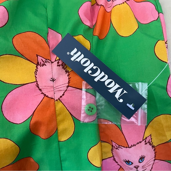 ModCloth x Marisol Muro Showing Up Chic Cat Daisy Green Sleeveless Top Size M - Picture 5 of 10